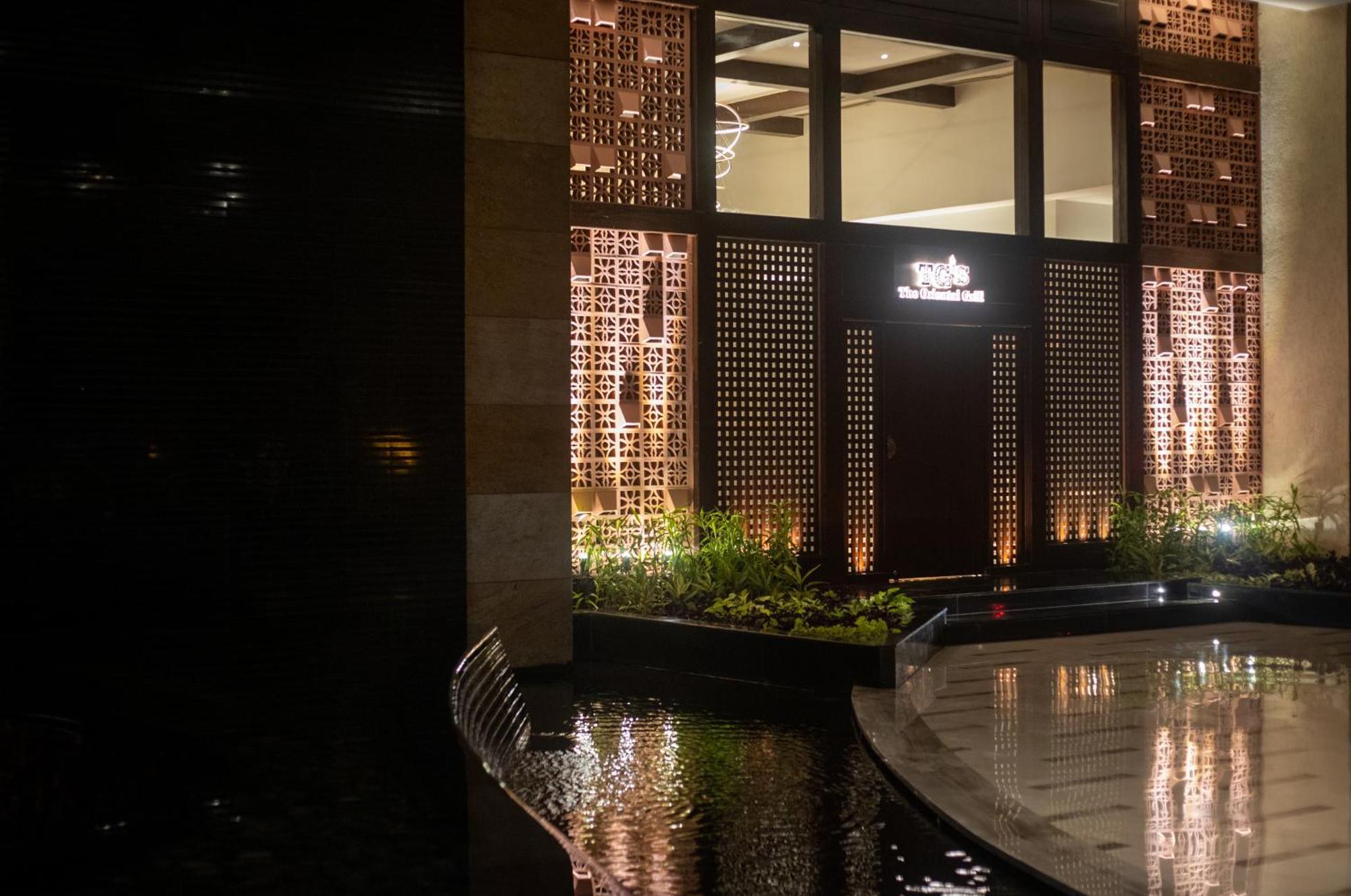 Hyatt Pune Dış mekan fotoğraf The entrance of the hotel