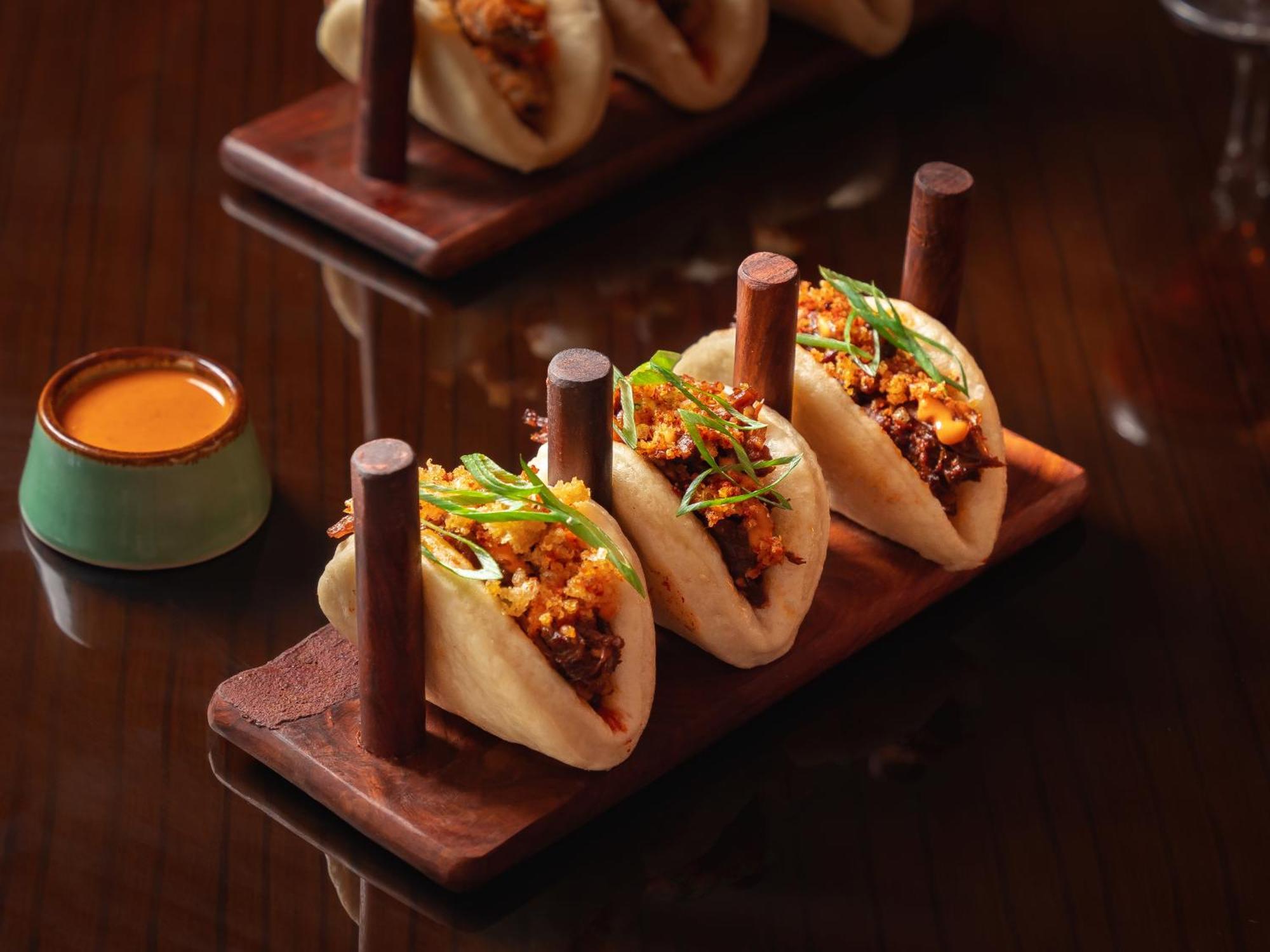 Hyatt Pune Dış mekan fotoğraf Bao Buns